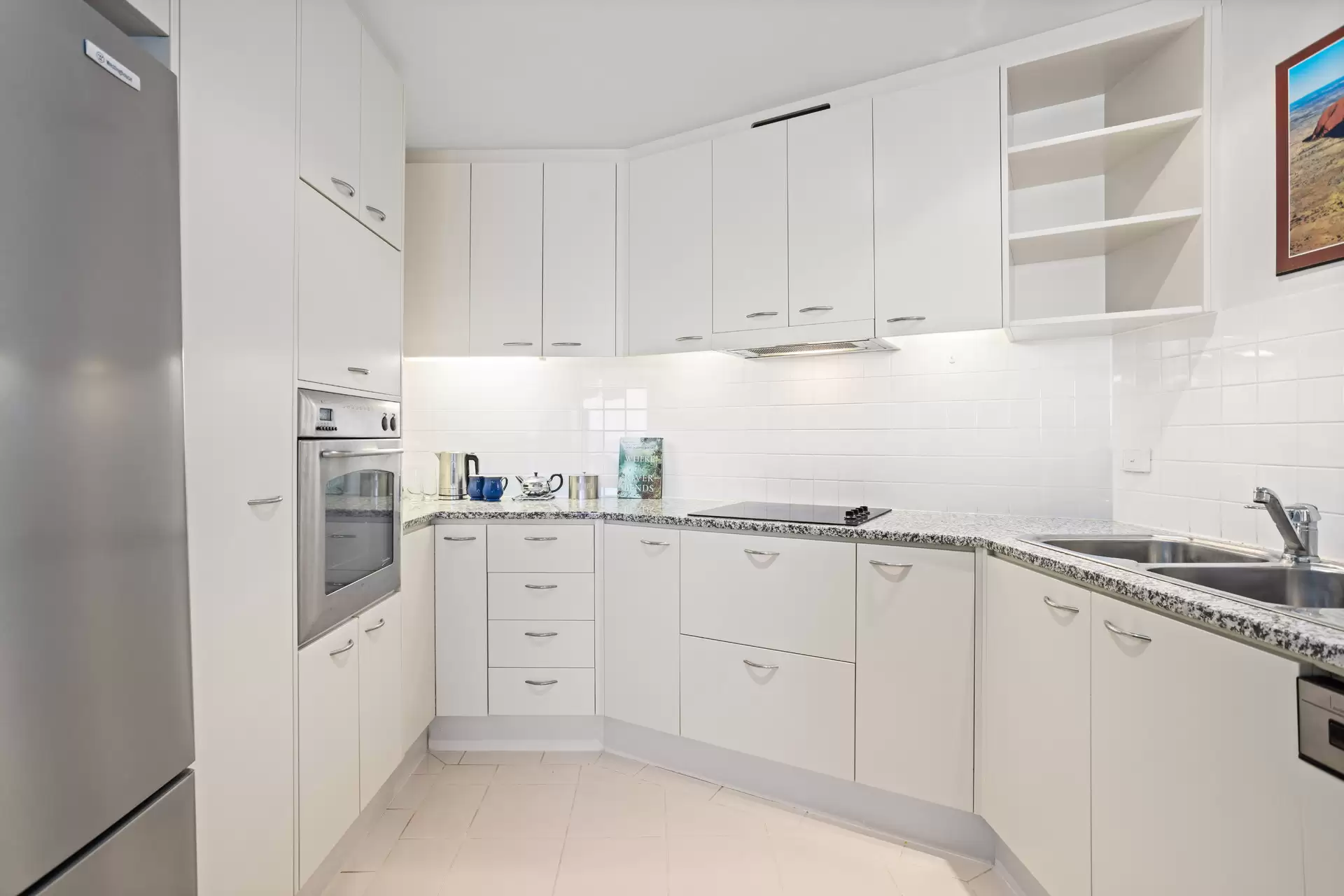21/7 Holdfast Promenade, Glenelg Sold by Booth Real Estate - image 1