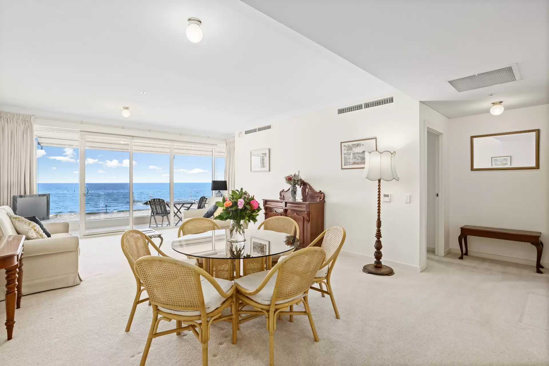 21/7 Holdfast Promenade, Glenelg Sold by Booth Real Estate - image 1