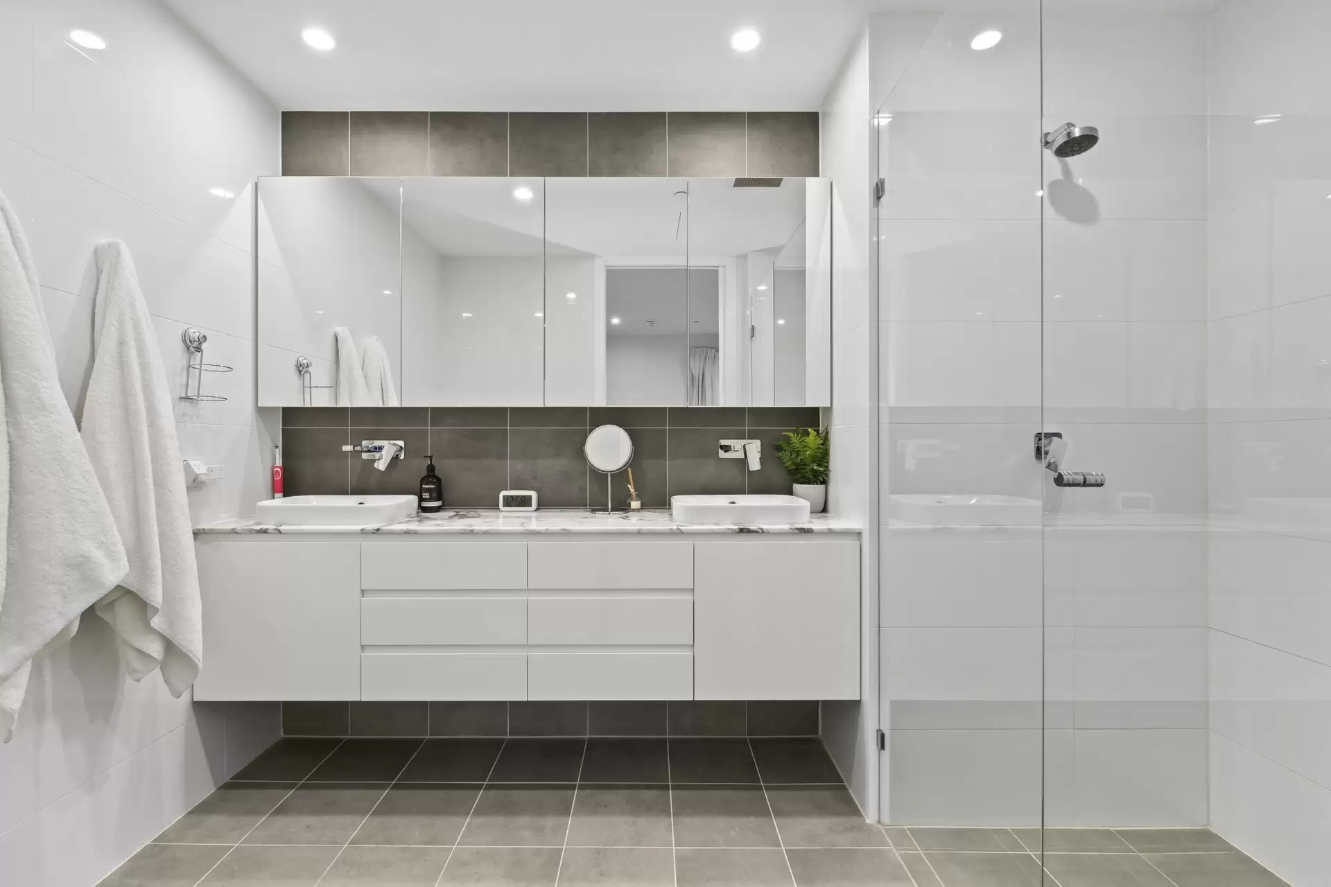 509/256 The Parade, Norwood Sold by Booth Real Estate - image 1