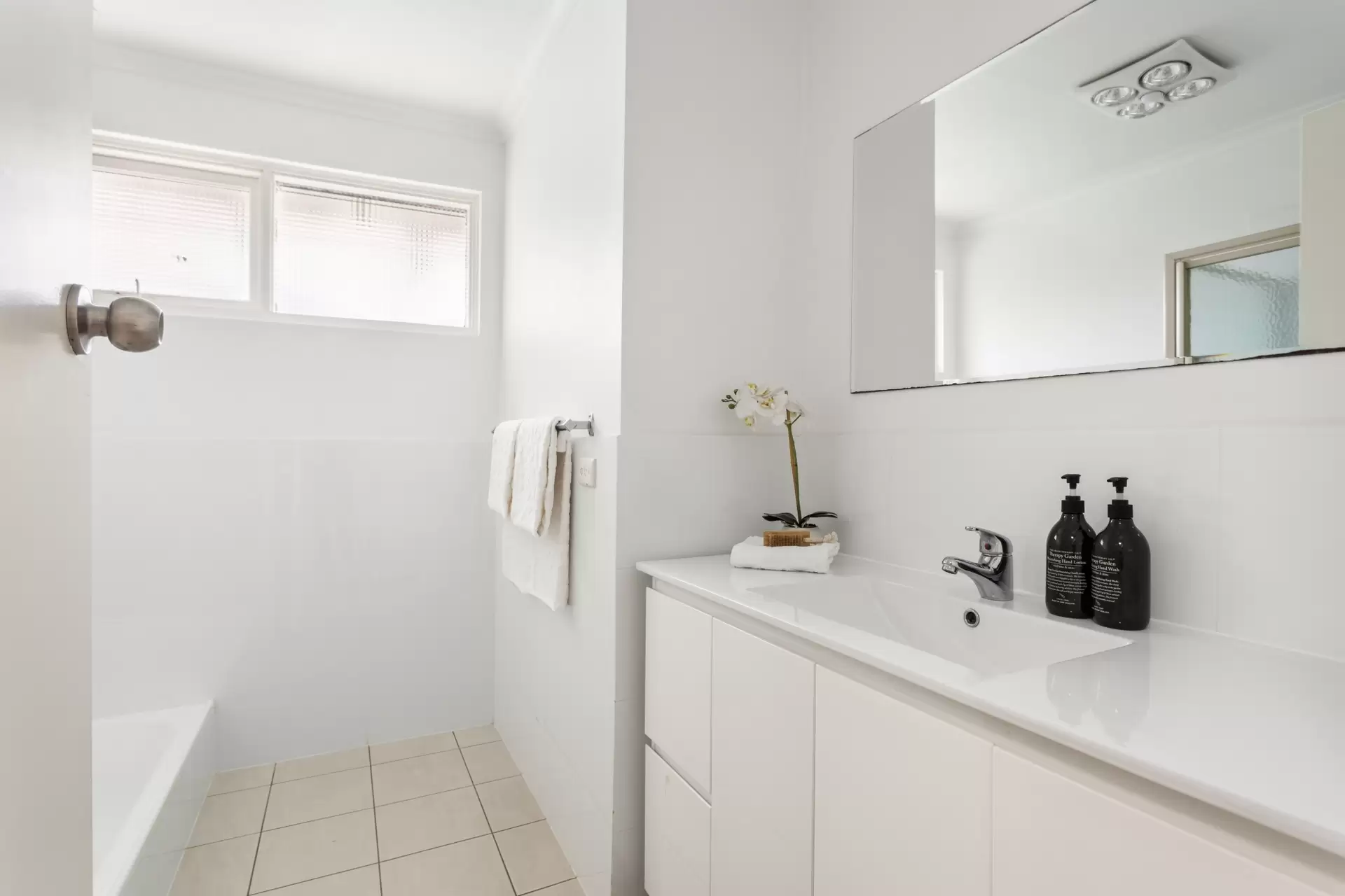 12 Woodburn Avenue, Hawthorndene Sold by Booth Real Estate - image 1