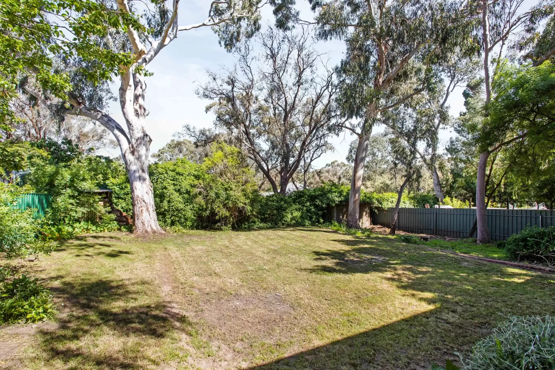12 Woodburn Avenue, Hawthorndene Sold by Booth Real Estate - image 1