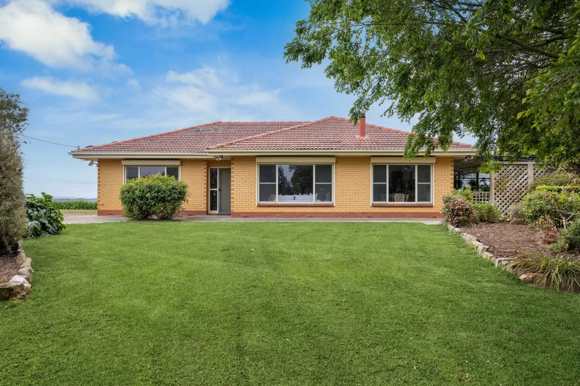 143 Bollaparudda Road, Willow Creek Sold by Booth Real Estate - image 1