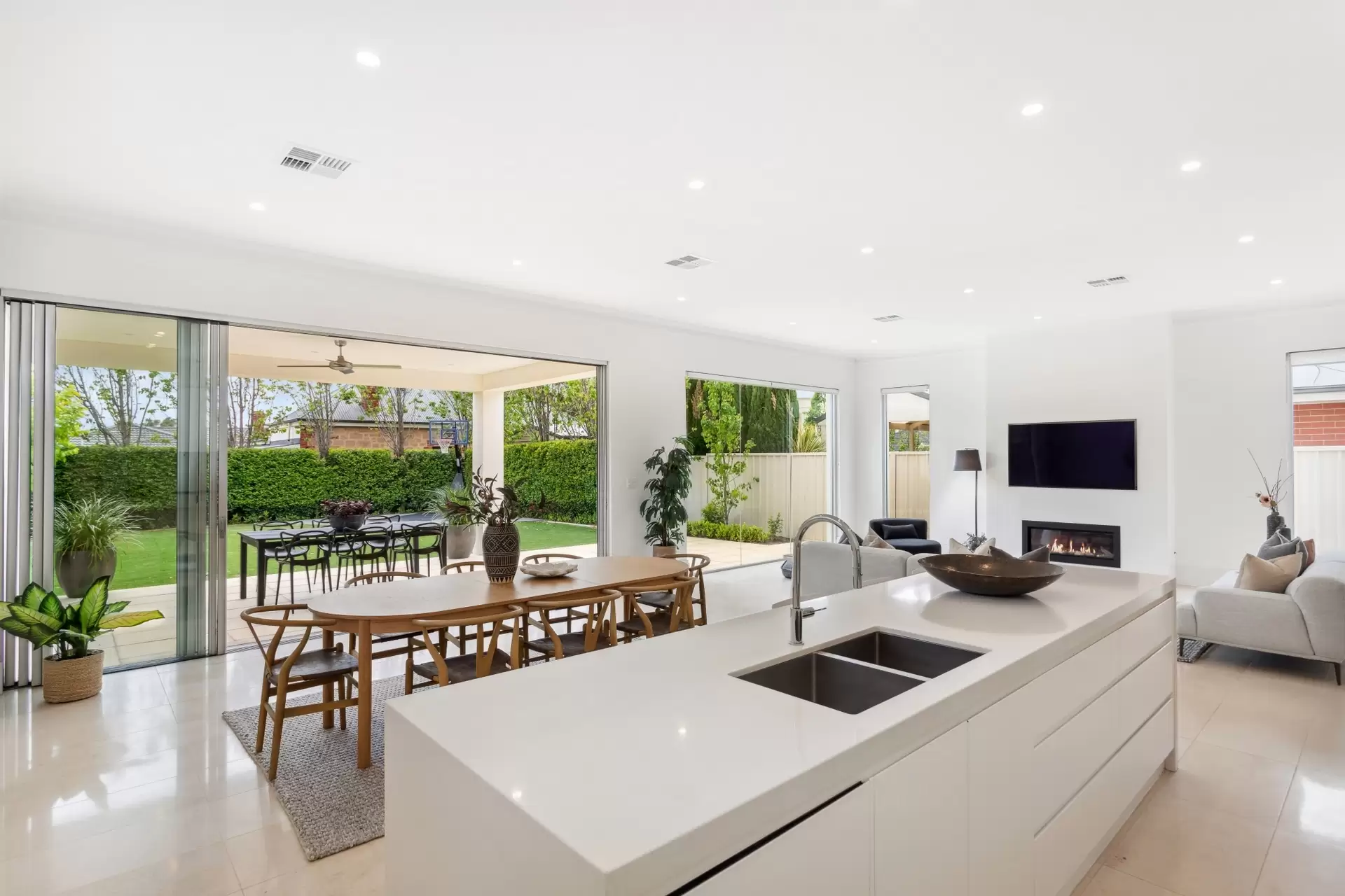 43 Hill Street, Mitcham Sold by Booth Real Estate - image 1