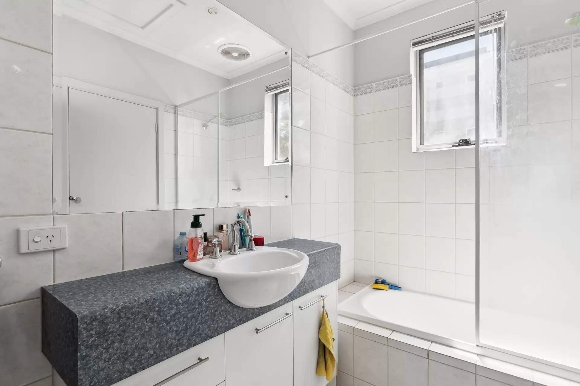 26 Hobsons Place, Adelaide Sold by Booth Real Estate - image 1