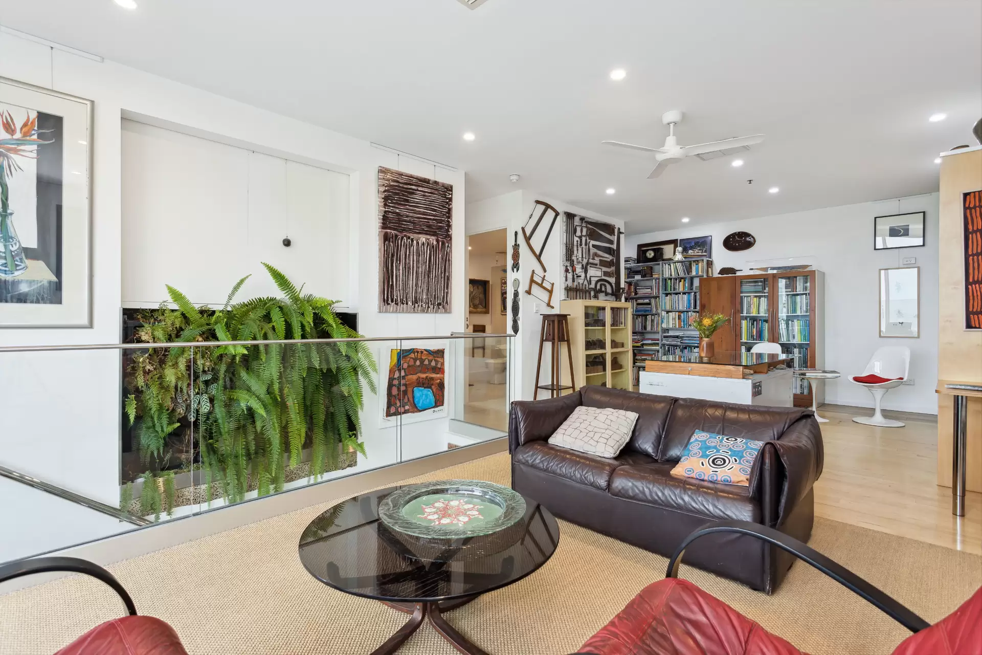 3/1 North Esplanade, Glenelg North Sold by Booth Real Estate - image 1