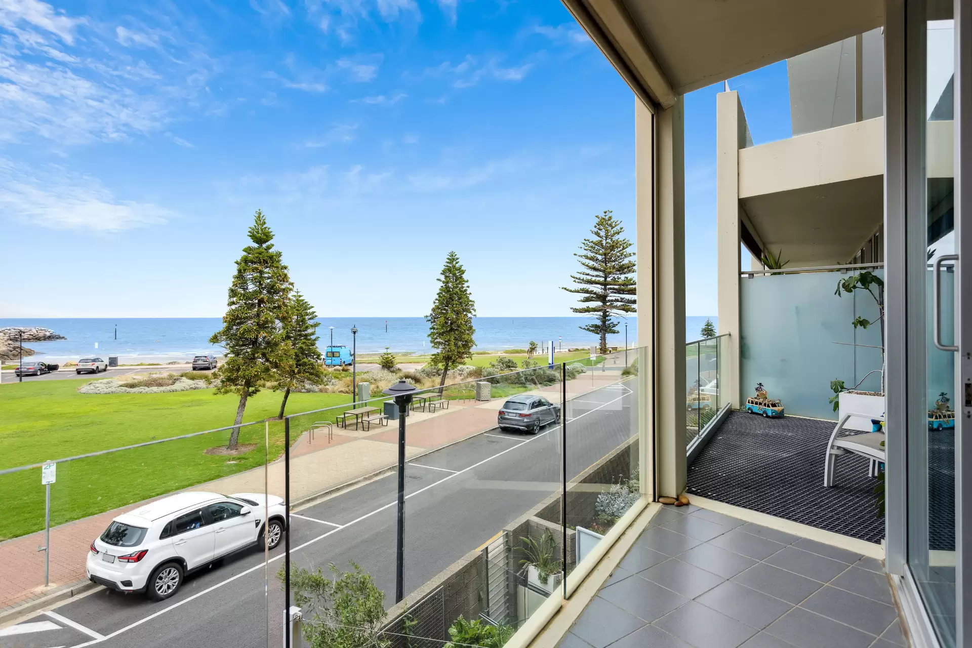 3/1 North Esplanade, Glenelg North Sold by Booth Real Estate - image 1