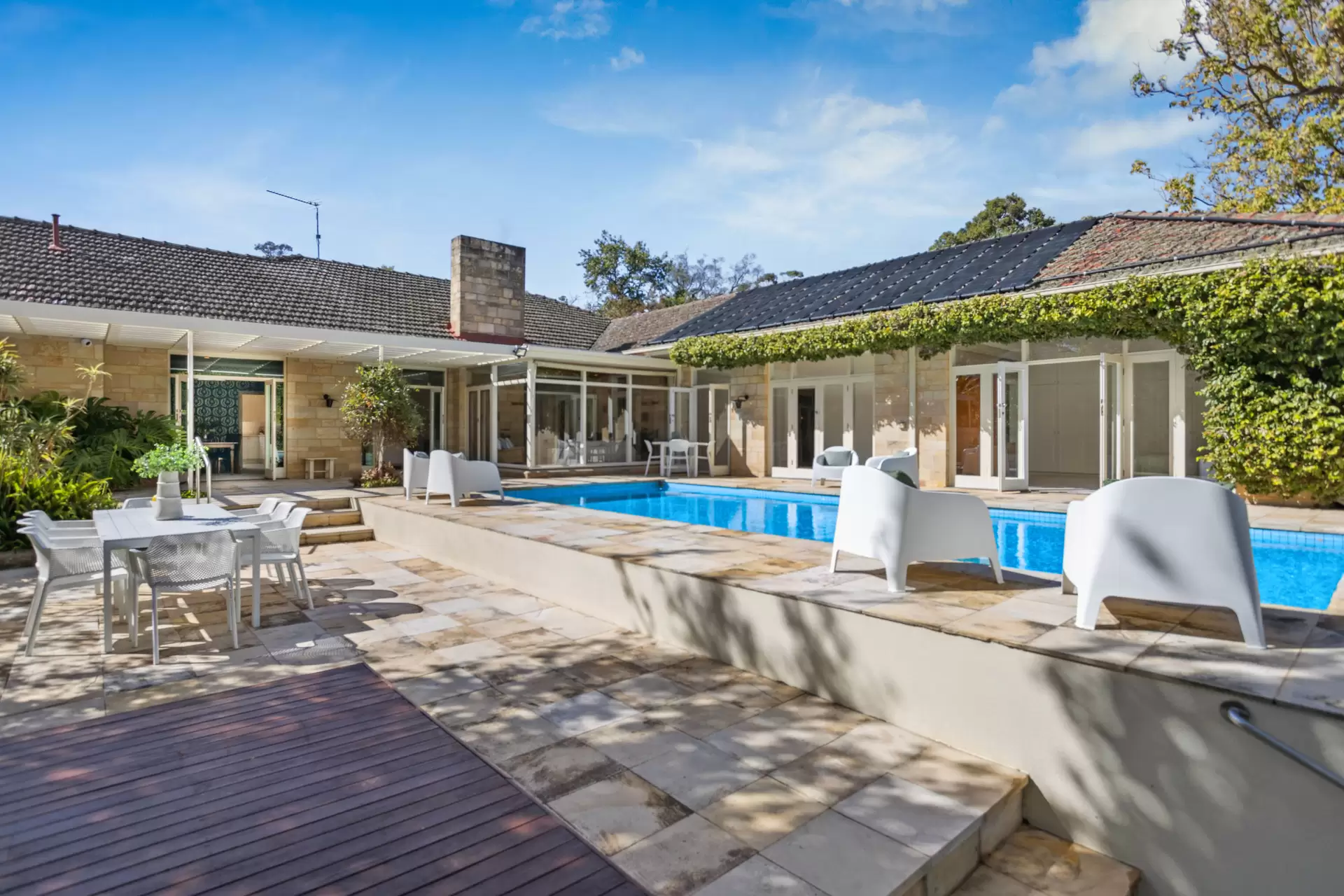 9 Woodland Road, Springfield Sold by Booth Real Estate - image 1