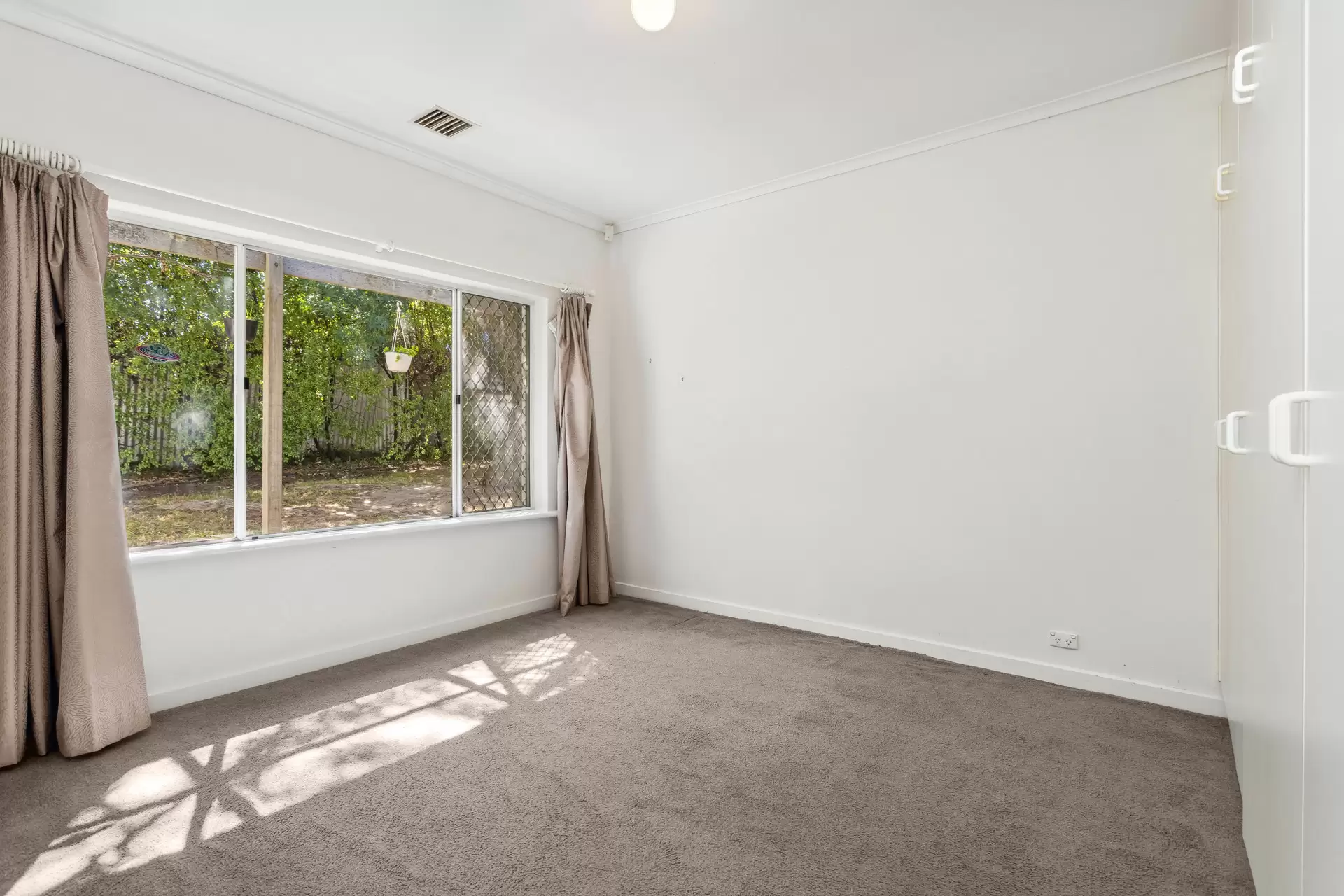 45 Rochester Street, Leabrook Sold by Booth Real Estate - image 1