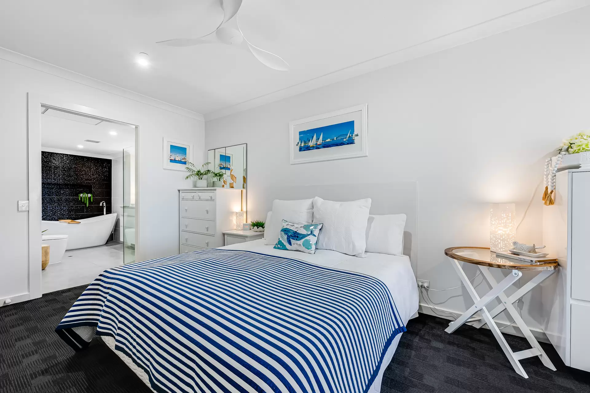 61/3 Holdfast Promenade, Glenelg Sold by Booth Real Estate - image 1