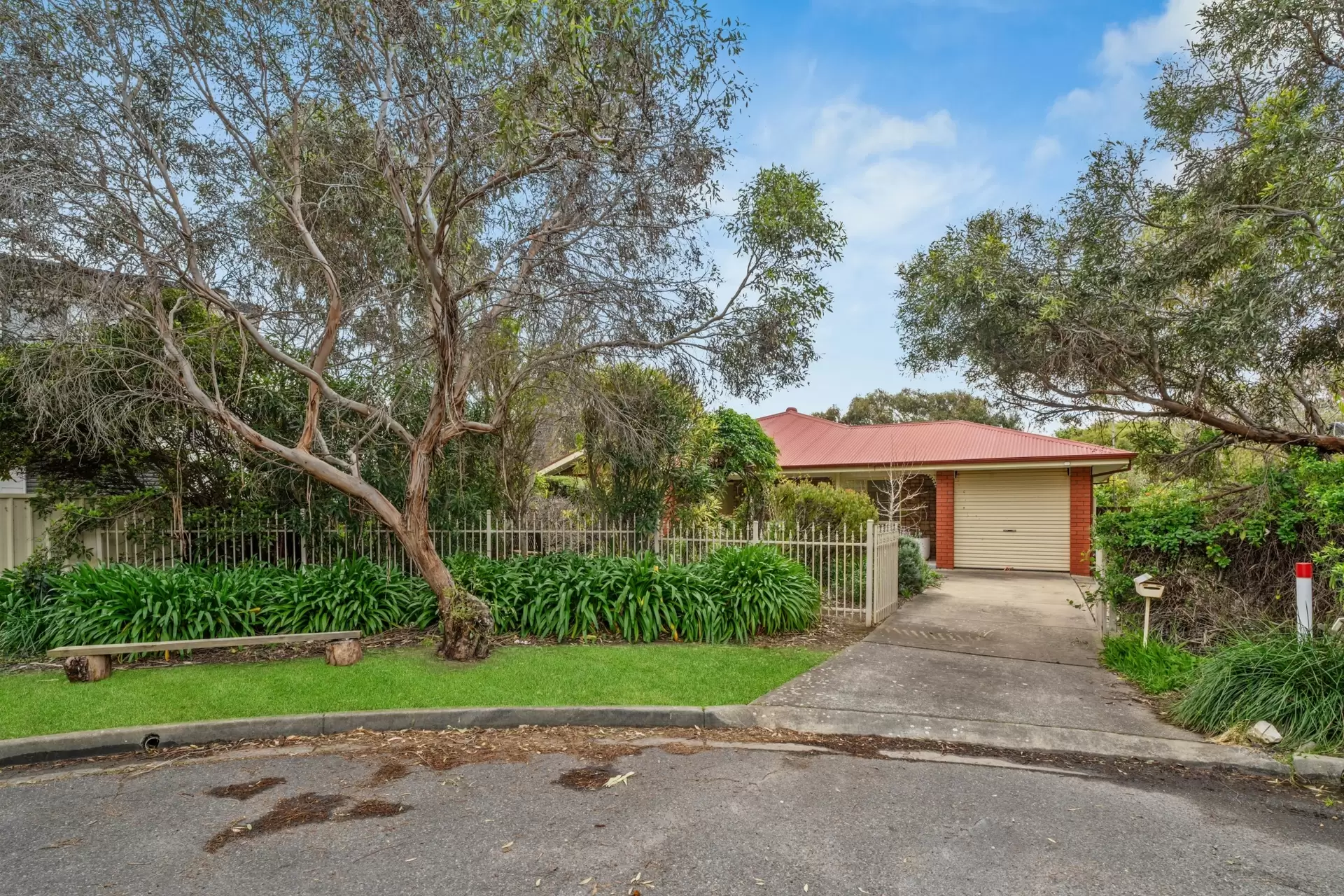 8 Breaker Court, Middleton Sold by Booth Real Estate - image 1