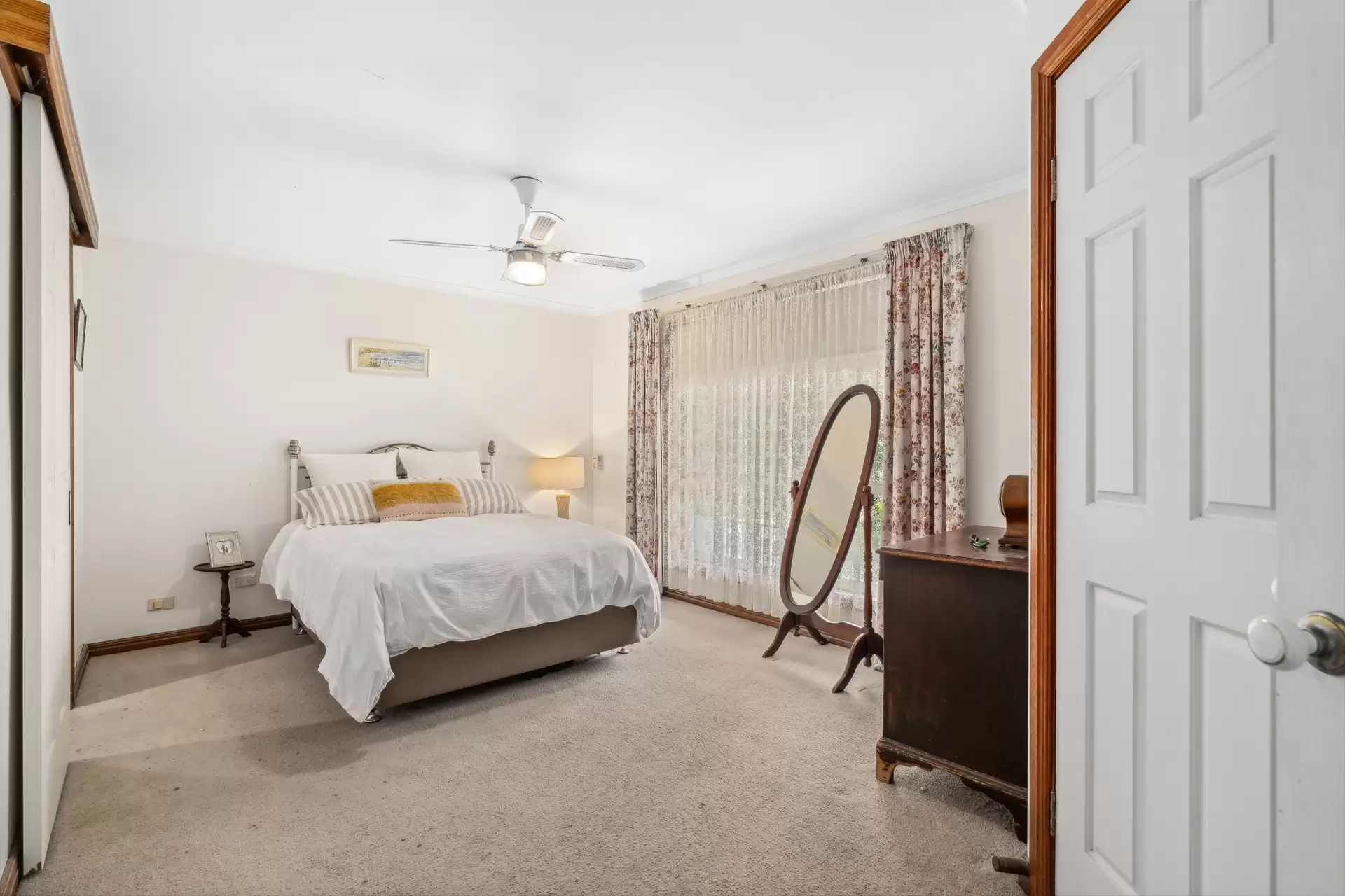 8 Breaker Court, Middleton Sold by Booth Real Estate - image 1