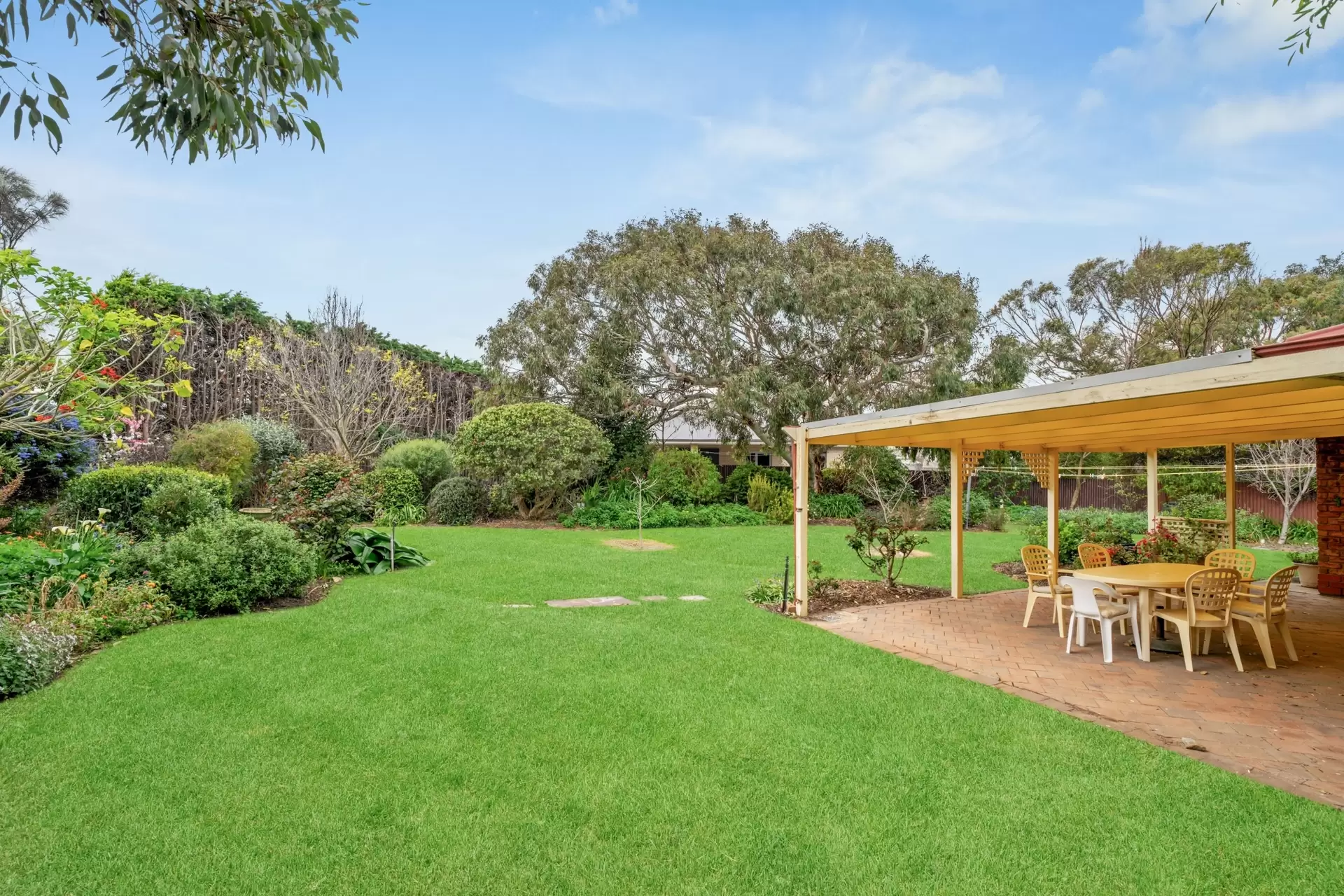8 Breaker Court, Middleton Sold by Booth Real Estate - image 1