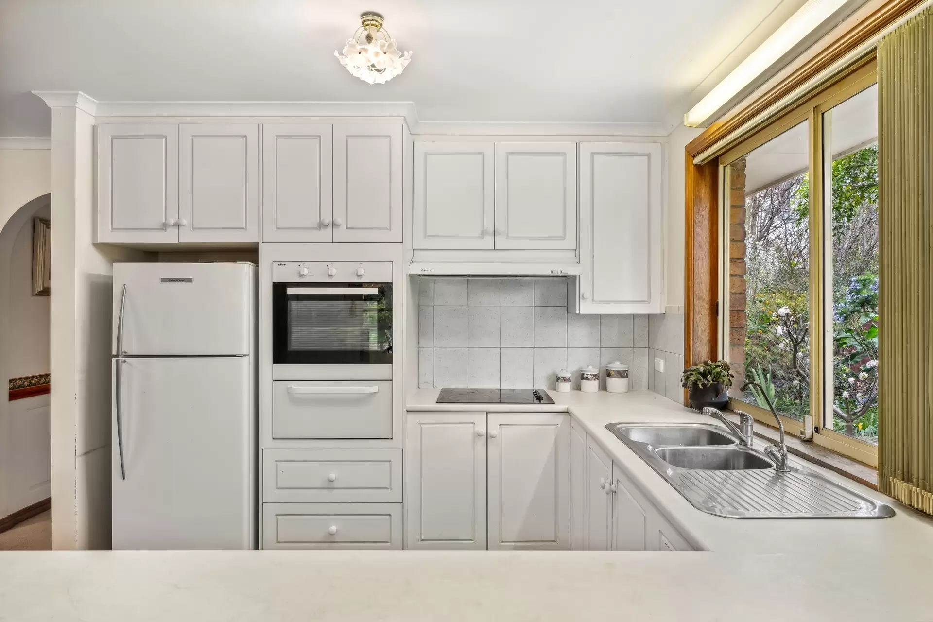 8 Breaker Court, Middleton Sold by Booth Real Estate - image 1