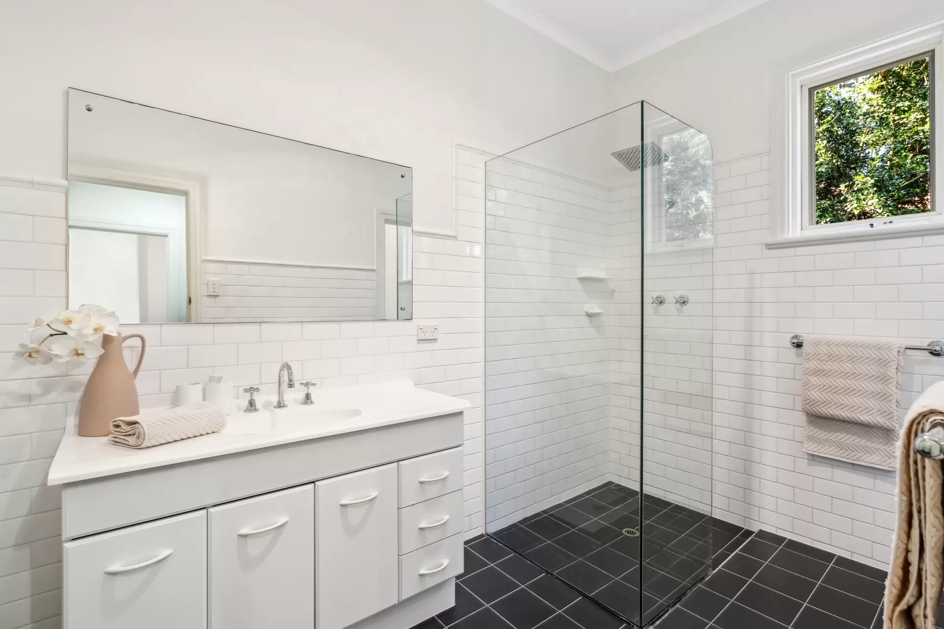 9 Seafield Avenue, Kingswood Sold by Booth Real Estate - image 1