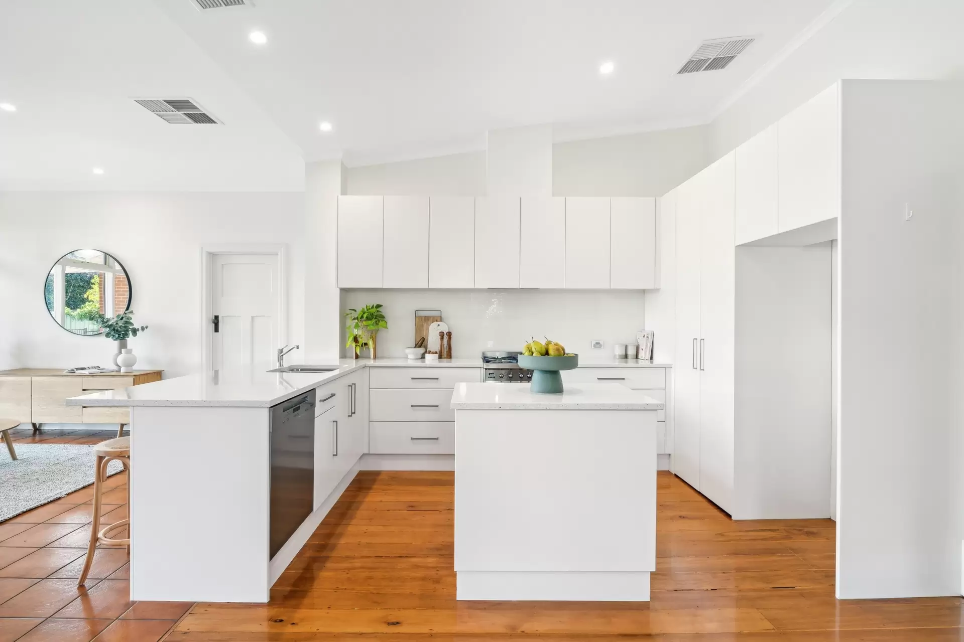 9 Seafield Avenue, Kingswood Sold by Booth Real Estate - image 1