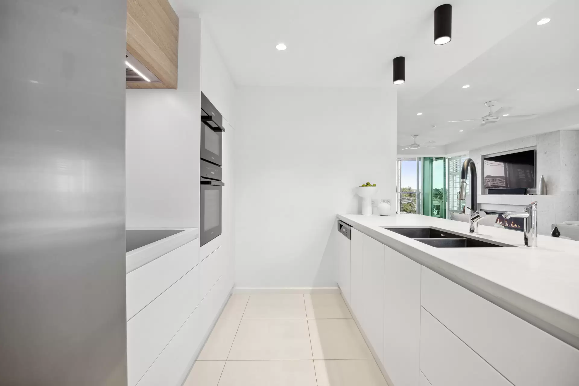 10/12-14 Adelphi Terrace, Glenelg North Sold by Booth Real Estate - image 1