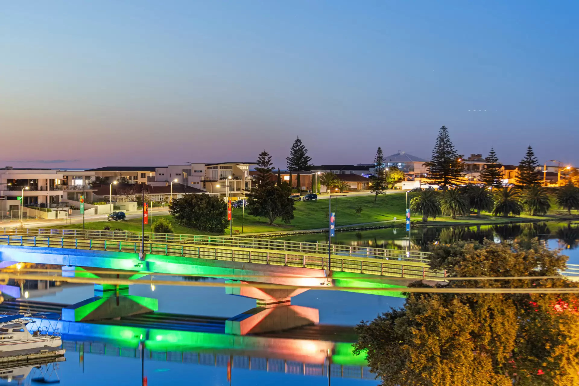 10/12-14 Adelphi Terrace, Glenelg North Sold by Booth Real Estate - image 1