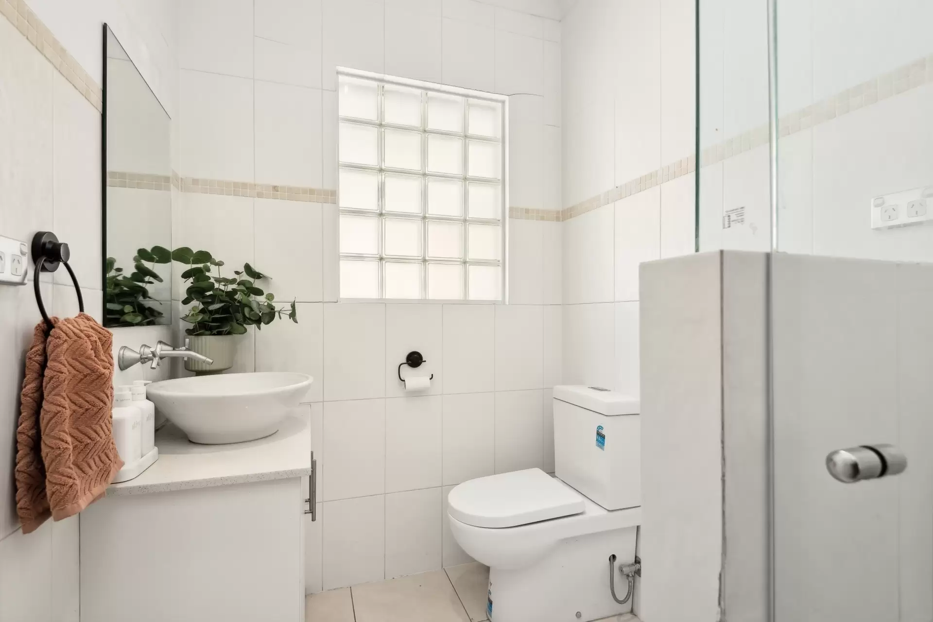 3/27A Thornton Street, Kensington Sold by Booth Real Estate - image 1