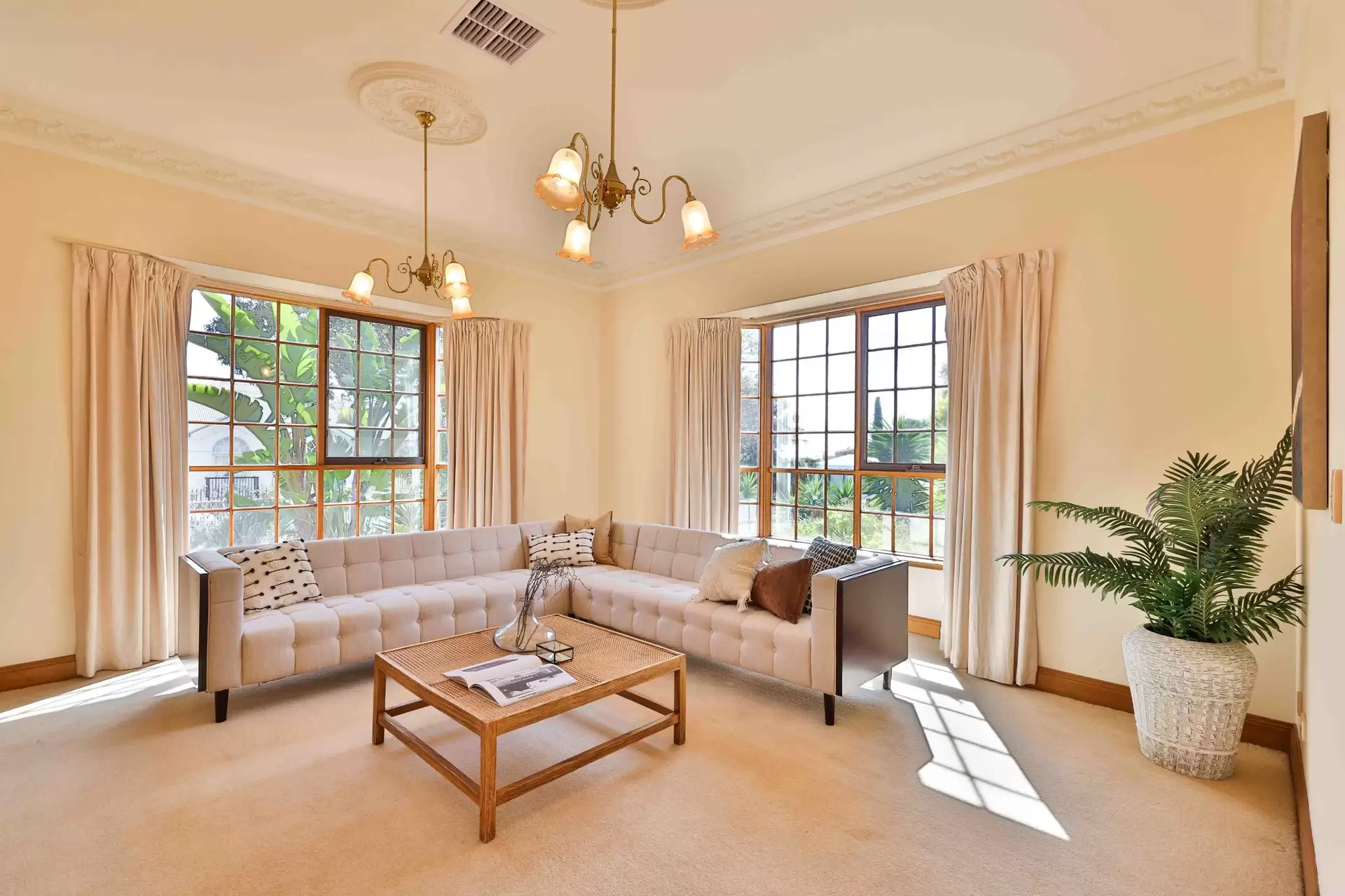 20A Woodcroft Avenue, St Georges Sold by Booth Real Estate - image 1