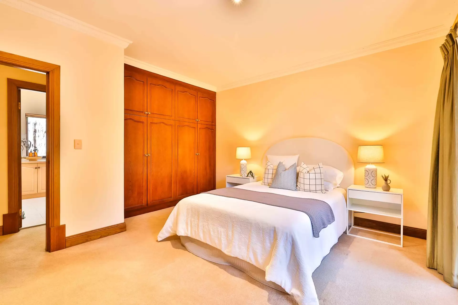 20A Woodcroft Avenue, St Georges Sold by Booth Real Estate - image 1