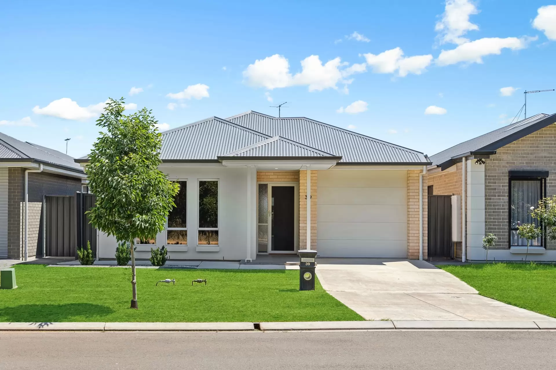 39 Boardwalk Drive, Paralowie Sold by Booth Real Estate - image 1