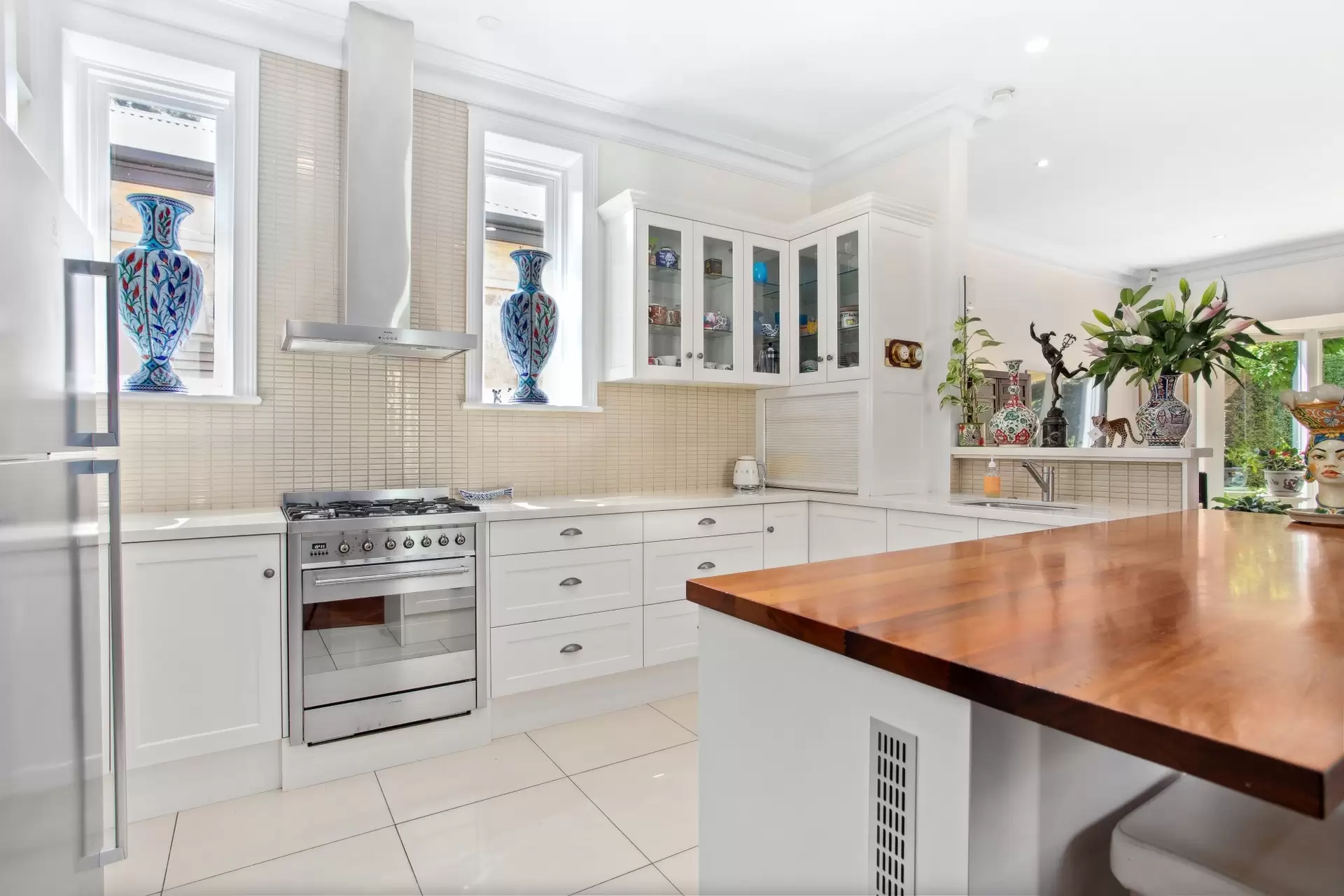 13 Harrow Road, St Peters Sold by Booth Real Estate - image 1