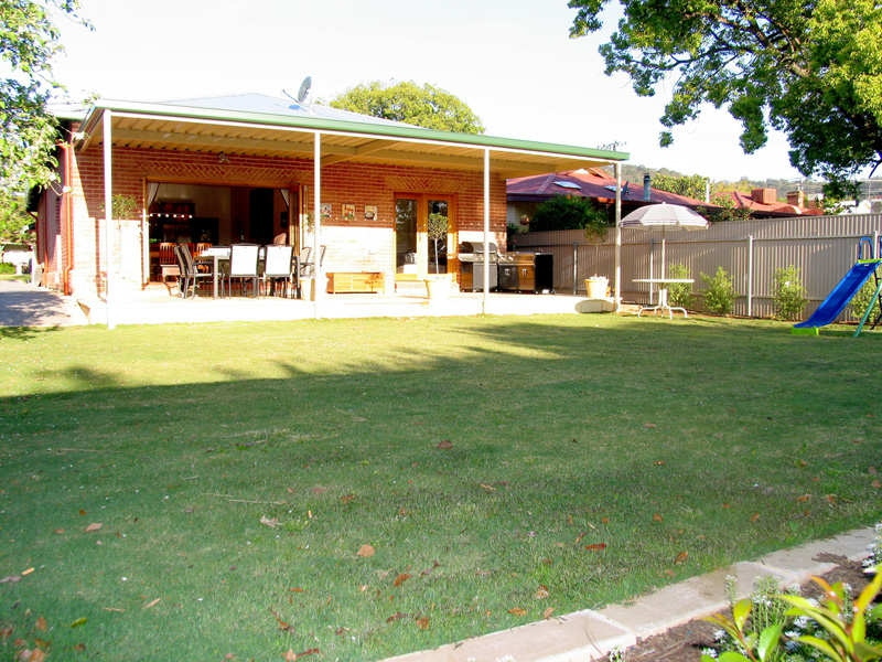 82 East Parkway, Colonel Light Gardens Sold by Booth Real Estate - image 1