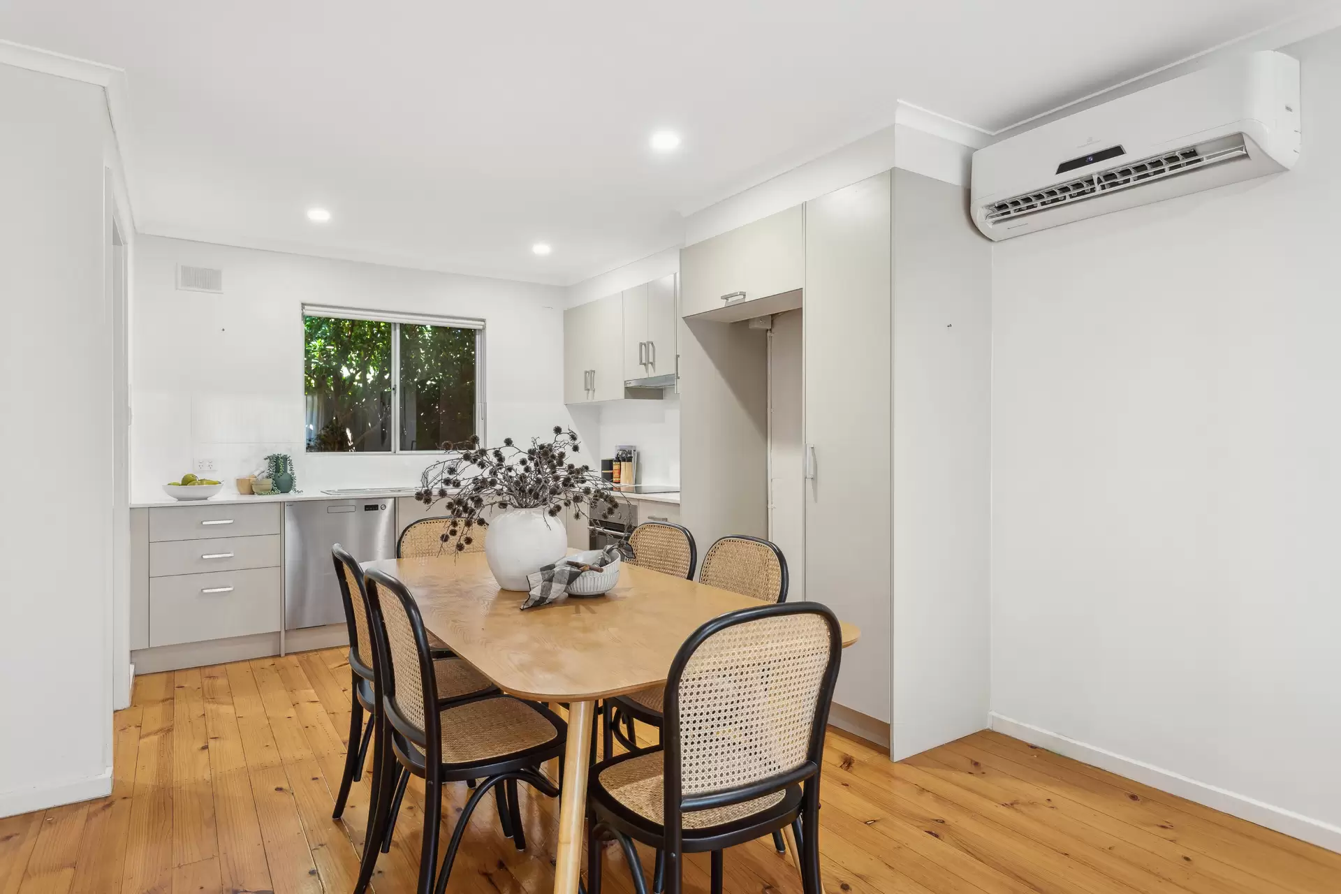 6/19 Desaumarez Street, Kensington Park Sold by Booth Real Estate - image 1
