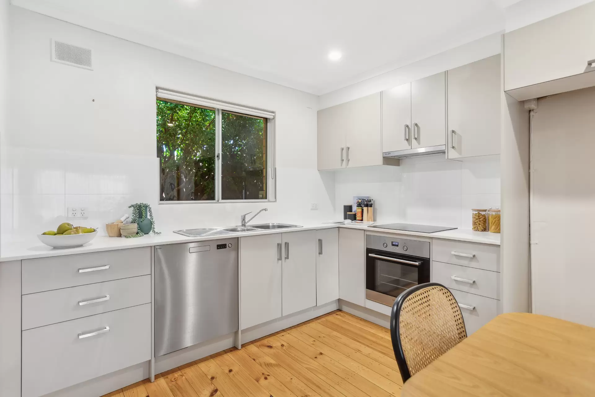6/19 Desaumarez Street, Kensington Park Sold by Booth Real Estate - image 1