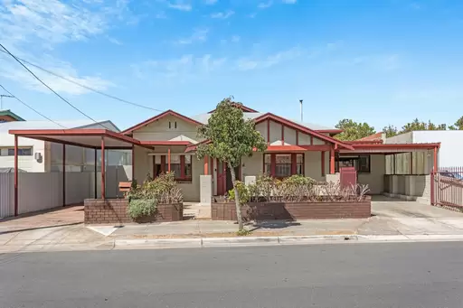 1 Clarence Street, Hilton Sold by Booth Real Estate