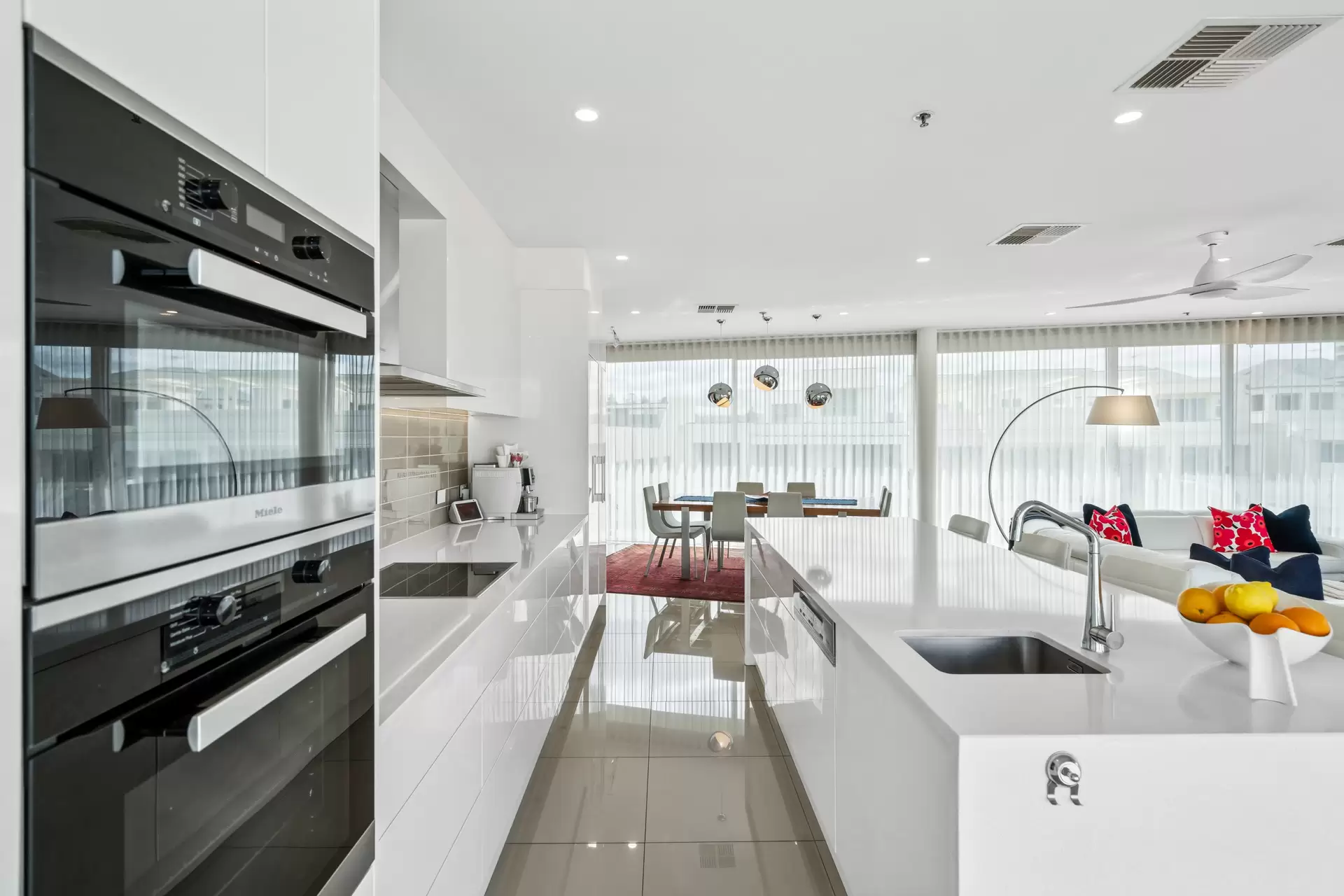 8/1 North Esplanade, Glenelg North Sold by Booth Real Estate - image 1