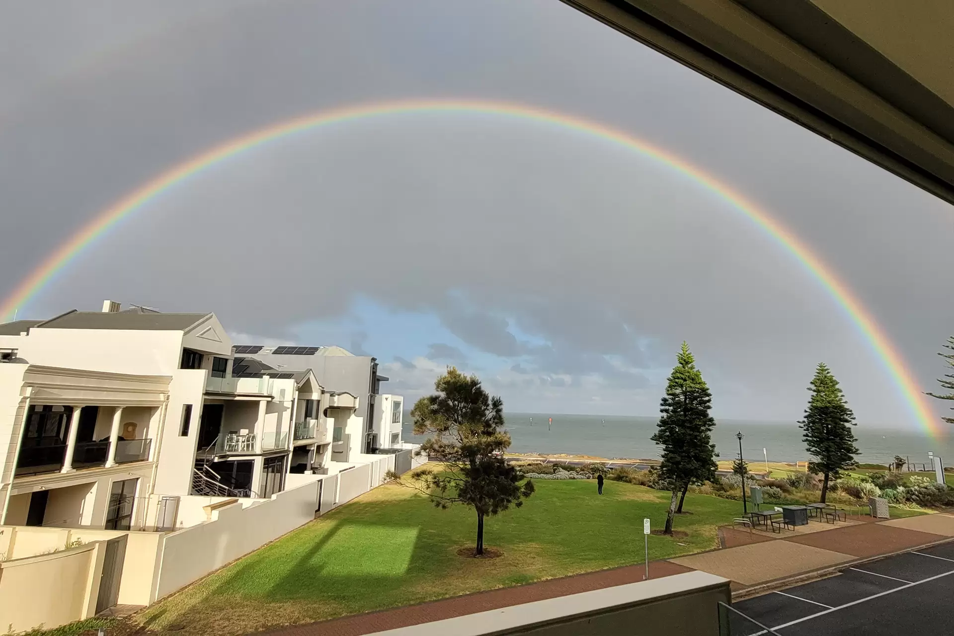 8/1 North Esplanade, Glenelg North Sold by Booth Real Estate - image 1