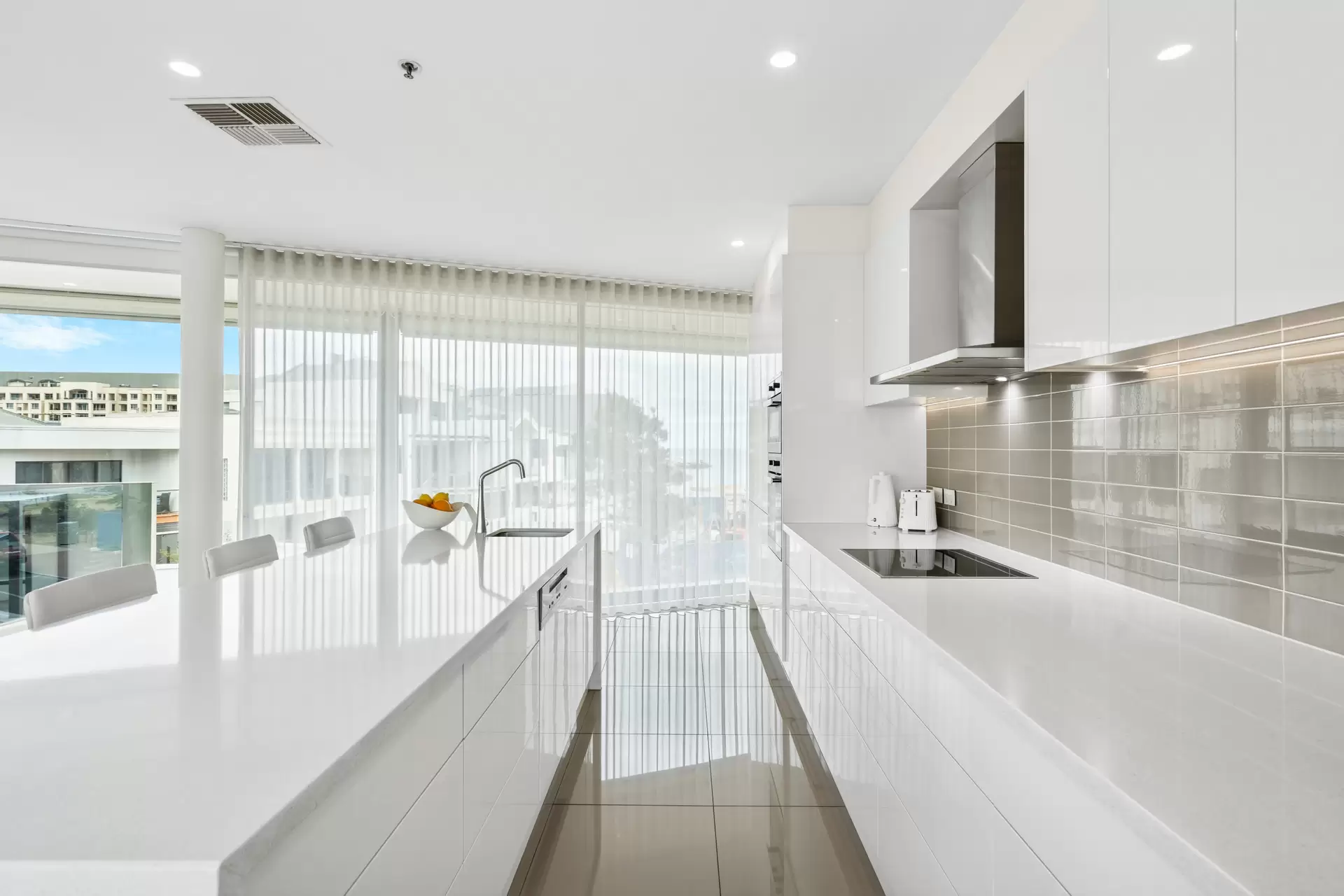 8/1 North Esplanade, Glenelg North Sold by Booth Real Estate - image 1