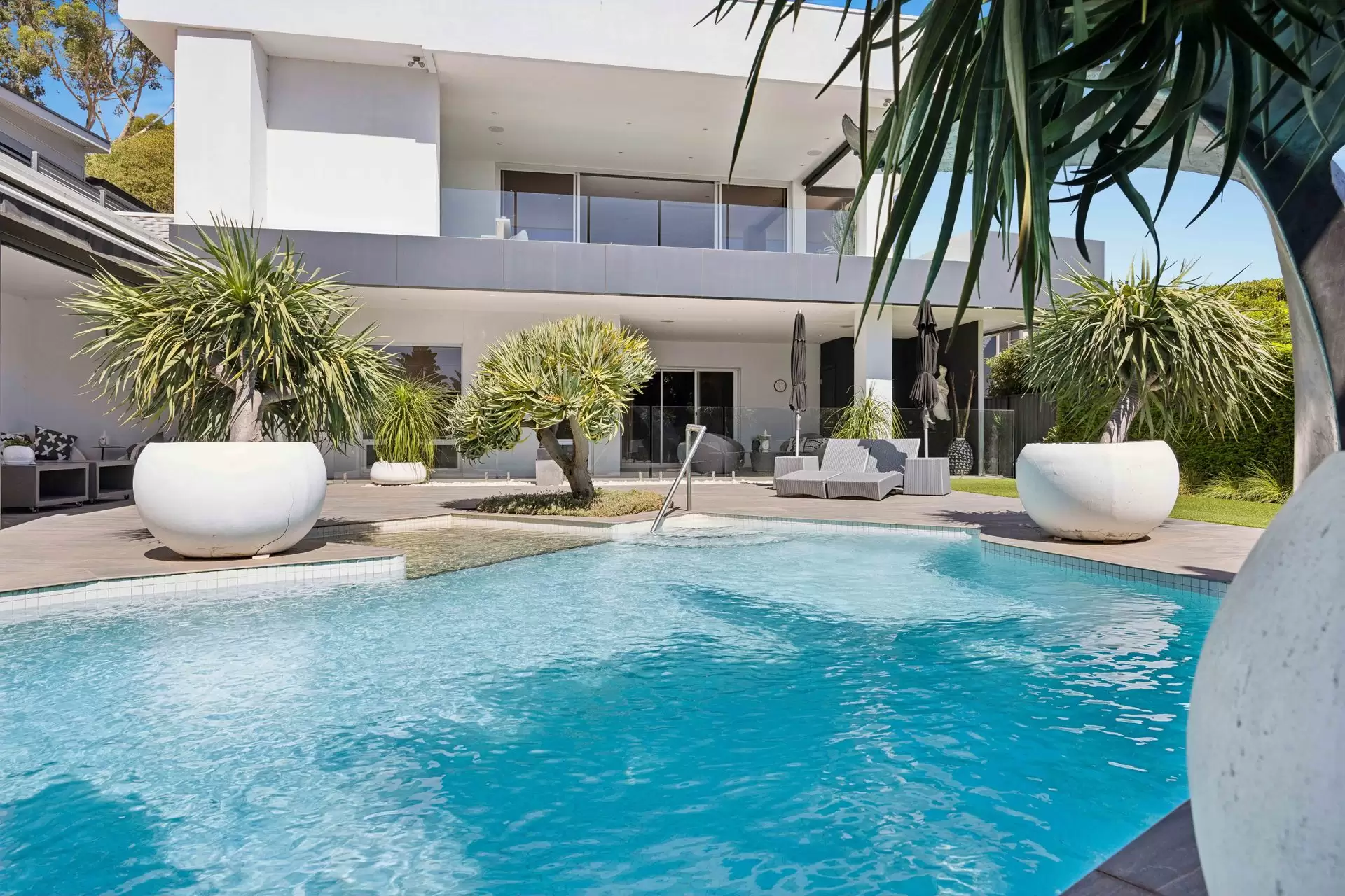 17 Sherwood Terrace, Beaumont Sold by Booth Real Estate - image 1