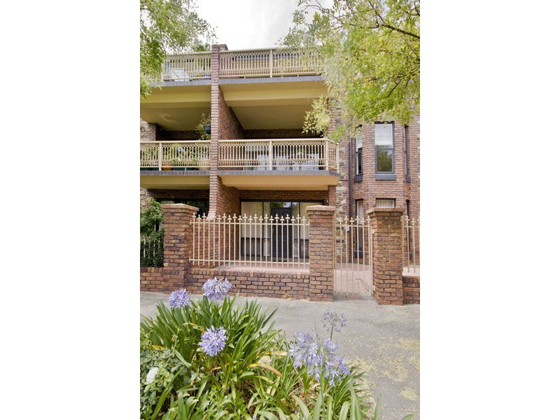 5/5 Barton Terrace East, North Adelaide Sold by Booth Real Estate - image 1