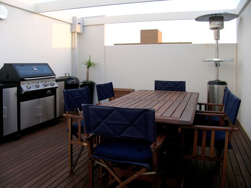 2/6 Hurman Street, Adelaide Sold by Booth Real Estate - image 1