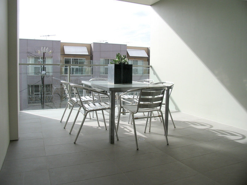 5/119 Gilbert Street, Adelaide Sold by Booth Real Estate - image 1
