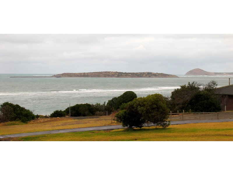 4 Millewa Terrace, Hayborough Sold by Booth Real Estate - image 1