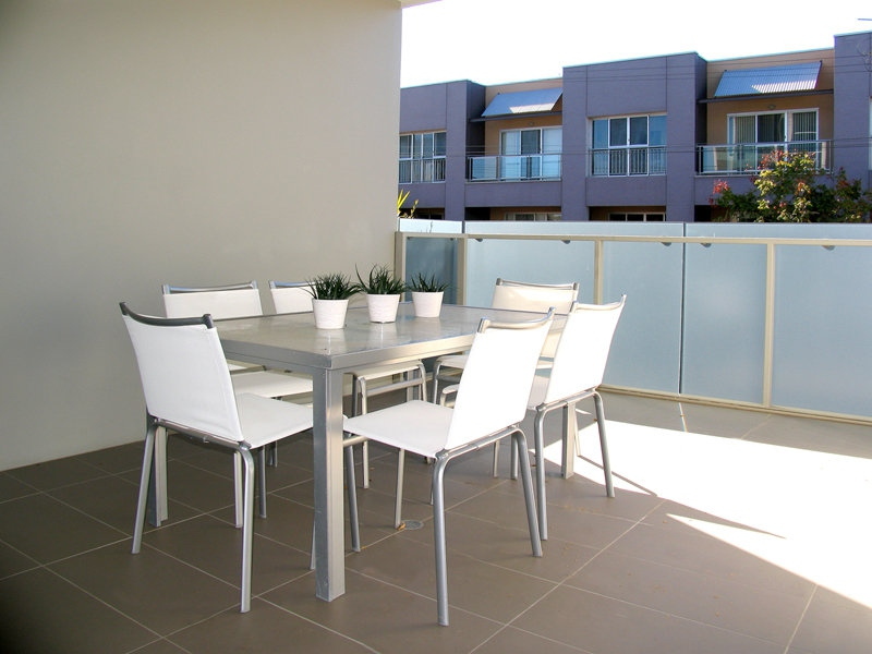 4/115 Gilbert Street, Adelaide Sold by Booth Real Estate - image 1