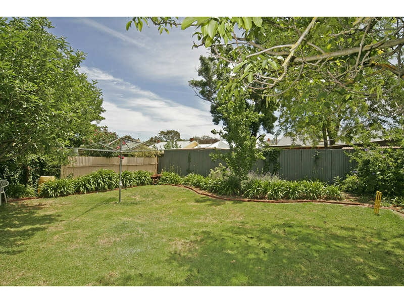 12 Malvern Avenue, Malvern Sold by Booth Real Estate - image 1