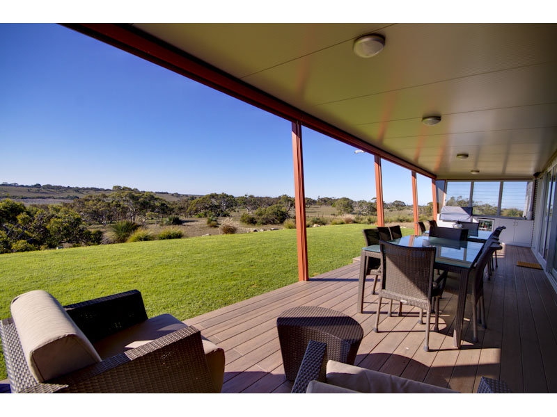 Via Finniss Park Road, Currency Creek Sold by Booth Real Estate - image 1