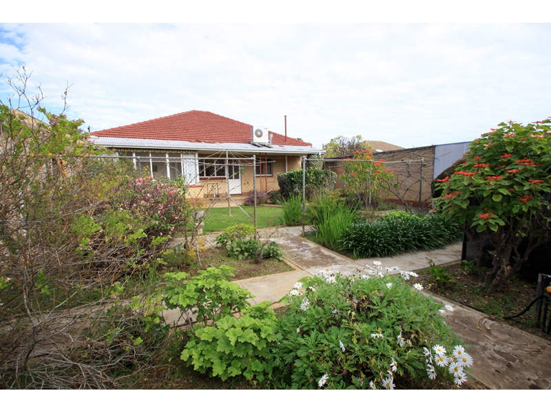 43 Caulfield Avenue, Cumberland Park Sold by Booth Real Estate - image 1