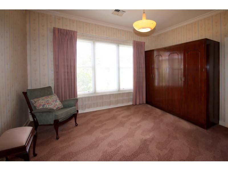 43 Caulfield Avenue, Cumberland Park Sold by Booth Real Estate - image 1