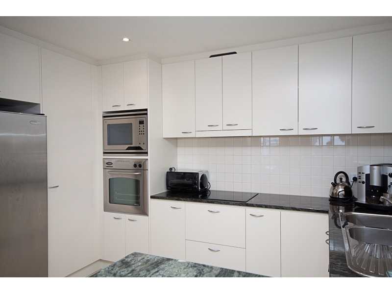 51/32 Colley Terrace, Glenelg Sold by Booth Real Estate - image 1
