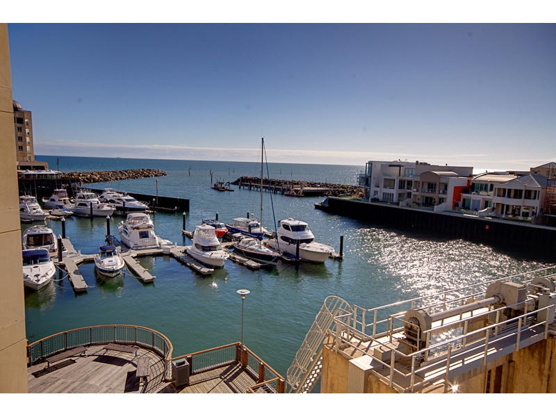 51/32 Colley Terrace, Glenelg Sold by Booth Real Estate - image 1