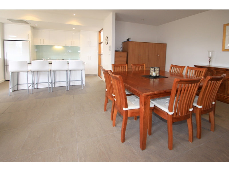 21 Catherine Helen Spence Street, Adelaide Sold by Booth Real Estate - image 1