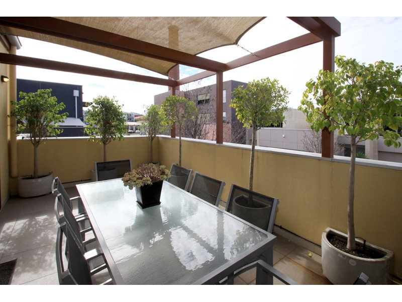 21 Catherine Helen Spence Street, Adelaide Sold by Booth Real Estate - image 1