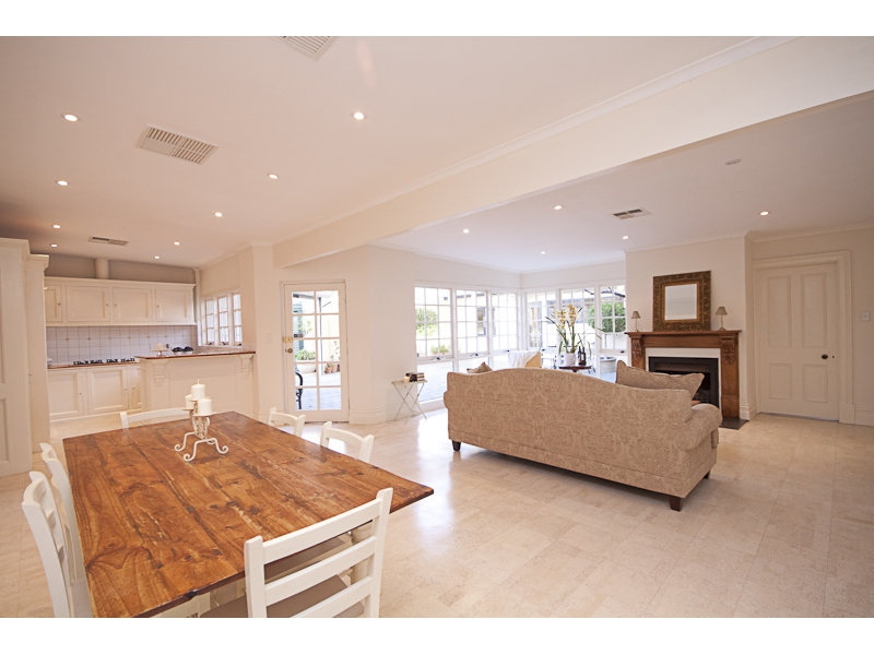 235 Gover Street, North Adelaide Sold by Booth Real Estate - image 1