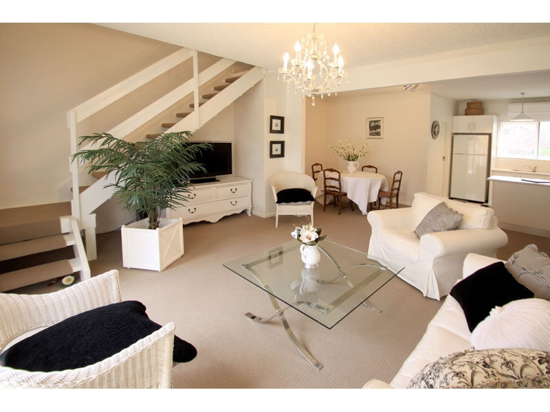 7/33 Foster Street, Parkside Sold by Booth Real Estate - image 1