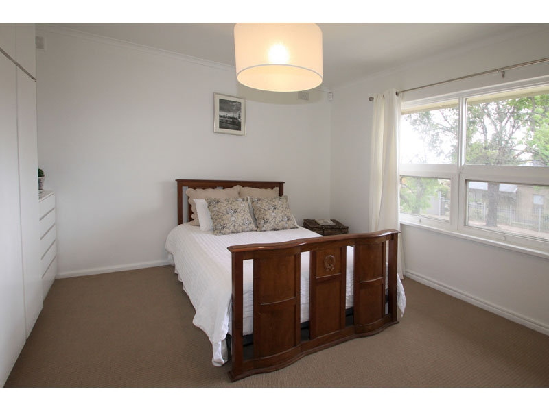 7/33 Foster Street, Parkside Sold by Booth Real Estate - image 1